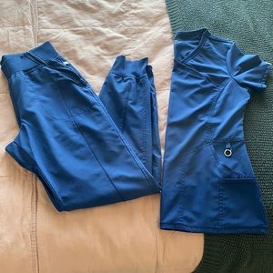 Cherokee Infinity scrub set